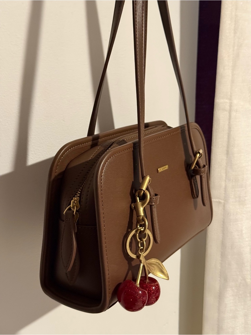 Shoulder bag - Picture 2 of 3